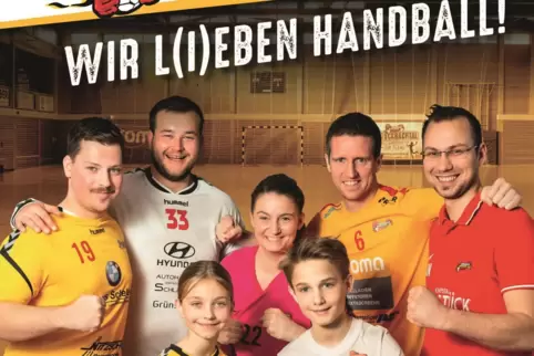 An jedem verkauften Stickeralbum verdient der HSG-Eckbachtal etwas für die Clubkasse.