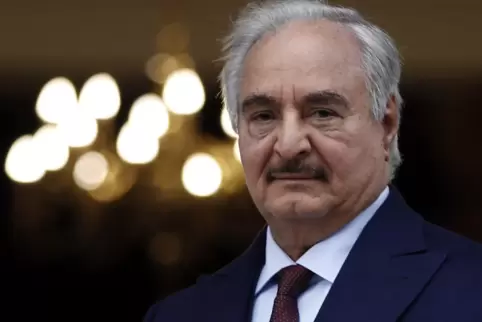 Militärisch in der Defensive bietet General Haftar plötzlich eine politische Lösung an.