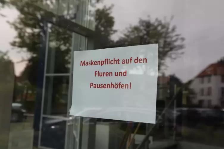 Mit Hygieneregeln wollen sich die Schulen vor dem Coronavirus sch&uuml;tzen. 