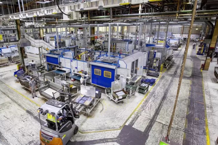  Die Karosseriekomponenten-Fertigung im Kaiserslauterer-Werk wird intern kurz &bdquo;Bodyshop&ldquo; genannt.