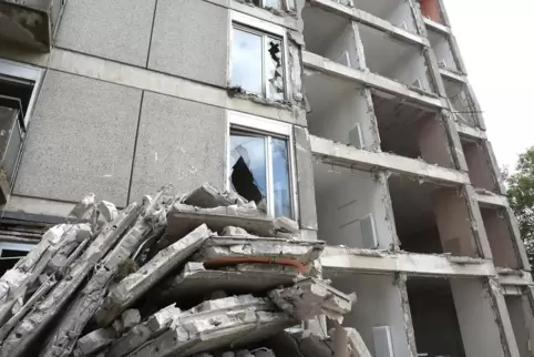 Die Arbeiten am Schwesternhaus fallen auf. 