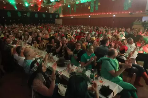 Rund 500 Besucher sind pro Prunksitzung der Bikage möglich. Unser Bild stammt aus dem Januar 2020. 