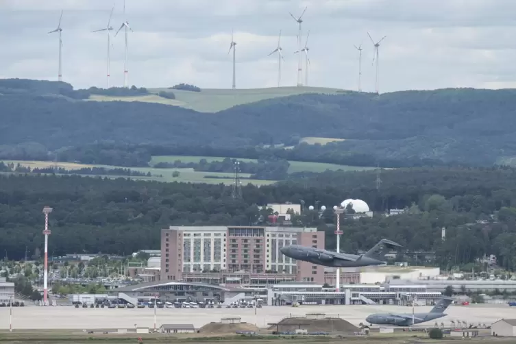 Die US-Regierung droht mit Truppenabzug. Ob auch die Airbase Ramstein betroffen w&auml;re, ist bisher unklar.