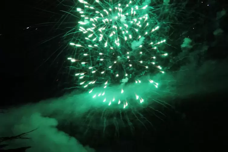 Feuerwerk am Bostalsee.