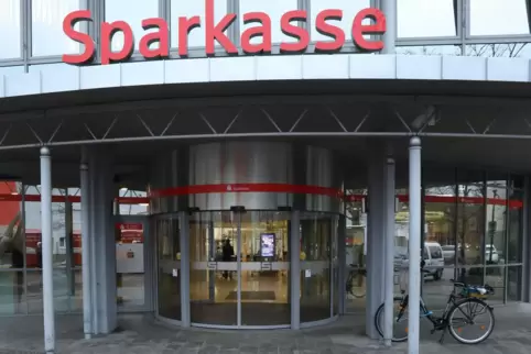 Im Germersheimer Kreistag ist man sich einig, dass die Fusion der beiden Sparkassen sinnvoll ist.