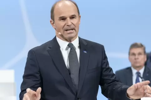 BASF-Chef Martin Brudermüller beantwortete Fragen der Aktionäre im Live-Stream. 