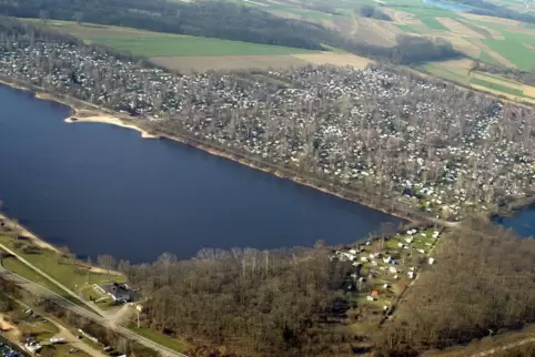 Campinggebiet „Auf der Au“ bei Waldsee: Die Grundstücksverhältnisse gleichen einem Flickenteppich. Nur ein Teil der Eigentümer h