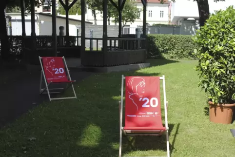 Literatur vor leeren Stühlen: in Klagenfurt herrscht normalerweise während des Bachmannpreises vor dem ORF-Studio Gewusel. 