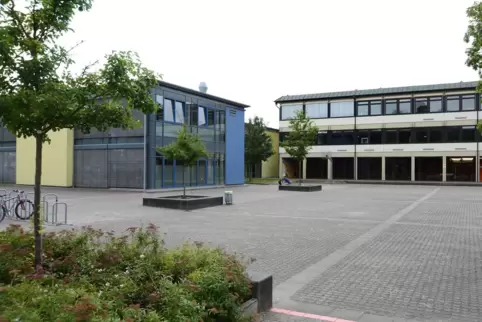 Verzeichnet schon den zweiten Corona-Fall: die Realschule plus in Dudenhofen.