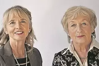 Gabriele Engel (links) und Ursula Klotmann praktizieren als systemische Therapeutinnen in Neustadt. www.ek-institut.de