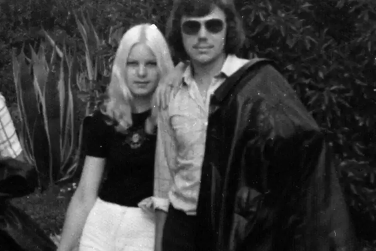 ... 1975 mit seiner Ehefrau Angelika.