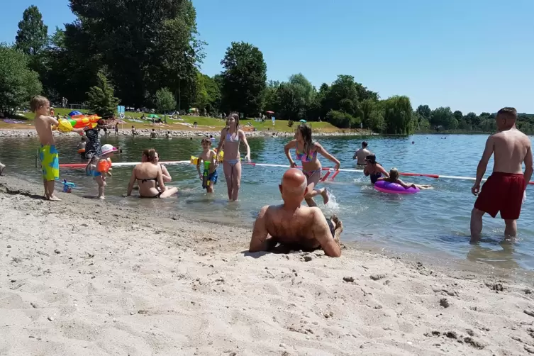 3500 G&auml;ste haben das Bad in den Vorjahren an sonnigen Tagen besucht.