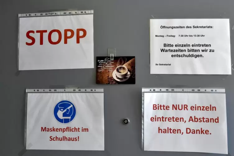 Im Sekretariat sind gleich mehrere Regeln zu beachten.