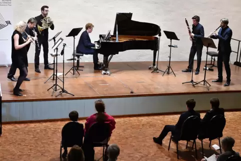 Sie beeindruckten das Publikum: Die Musiker der Deutschen Staatsphilharmonie Rheinland-Pfalz in Kooperation mit Joseph Moog & Fr