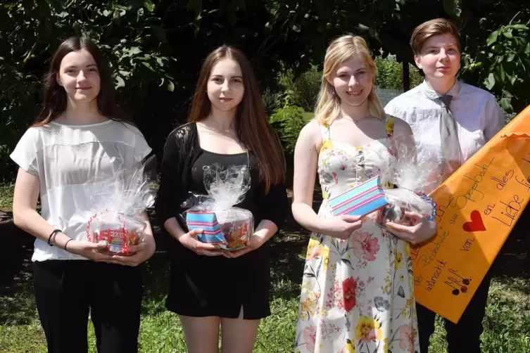 Preistr&auml;ger aus Lambrecht (von links): Nina Lorenz, Lisa Wendt, Olivia Ruschmaritsch und Lucas Schuster.