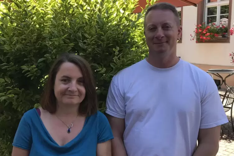 Zust&auml;ndig f&uuml;r die Betreuung der neuen Mitarbeiter: Heike Bregler und Andy Englert.