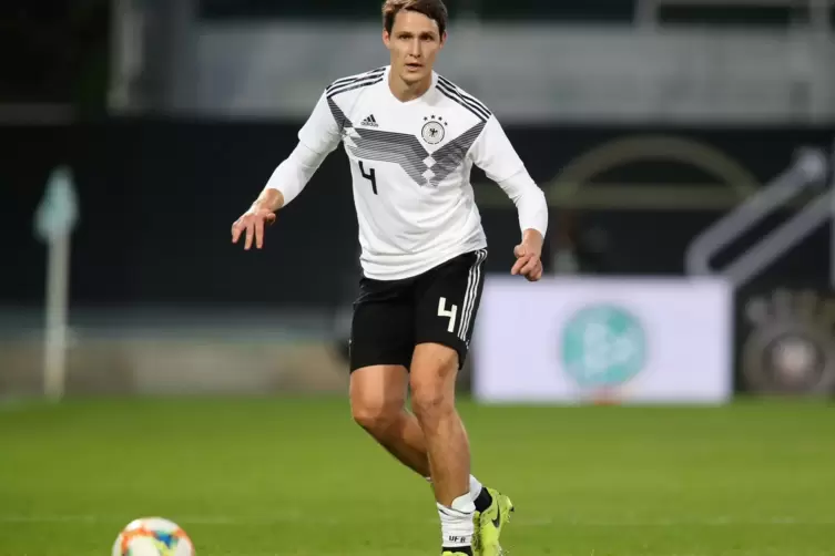 Hier im Trikot der DFB-All-Stars, nun beim FCK: Philipp Wollscheid. 