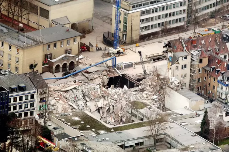 Die Trümmer des eingestürzten Stadtarchivs.
