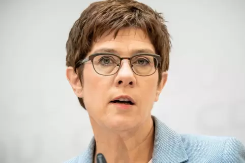 Will mit „eisernem Besen“ beim KSK aufräumen: Verteidigungsministerin Annegret Kramp-Karrenbauer (CDU).