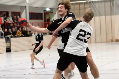 Bekommt neuen Mitspieler: HSG Dudenhofen/Schifferstadt (schwarz).