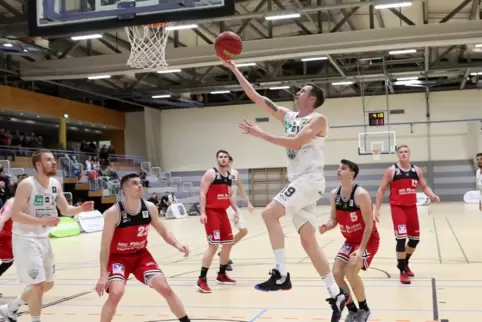 Feld ist formiert: Gegner der BIS Baskets Speyer (weiß) stehen fest.