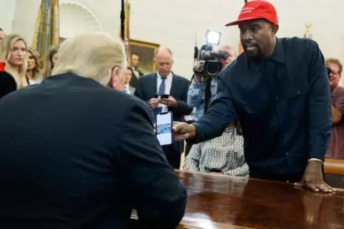  US-Präsident Donald Trump bezeichnete die Ankündigung von Kanye West, als US-Präsident kandidieren zu wollen, als „sehr interes