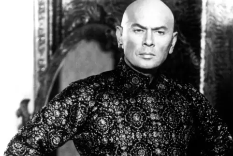 Yul Brynner als der König von Siam in dem Fernsehfilm „Anna und der König von Siam“.