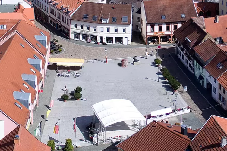 Das ist der gegenw&auml;rtige Zustand des Platzes.