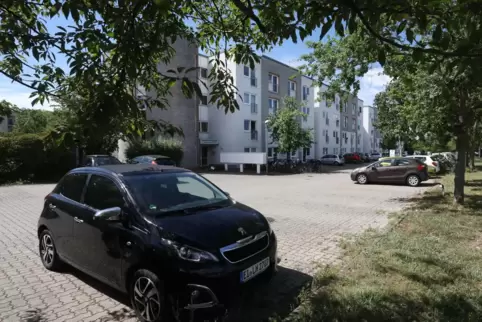 Rund 40 Prozent der Zimmer in den Wohnheimen wie hier in der Godramsteiner Straße stehen leer. 
