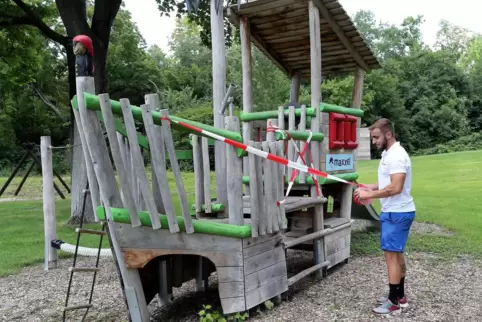 Änderung in Aussicht: Betreiber Stadtwerke plant, die von Goncalo Rosa im Juni abgesperrten Spielgeräte wieder freizugeben. Änderung in Aussicht: Betreiber Stadtwerke plant, die von Goncalo Rosa im Juni abgesperrten Spielgeräte wieder freizugeben.