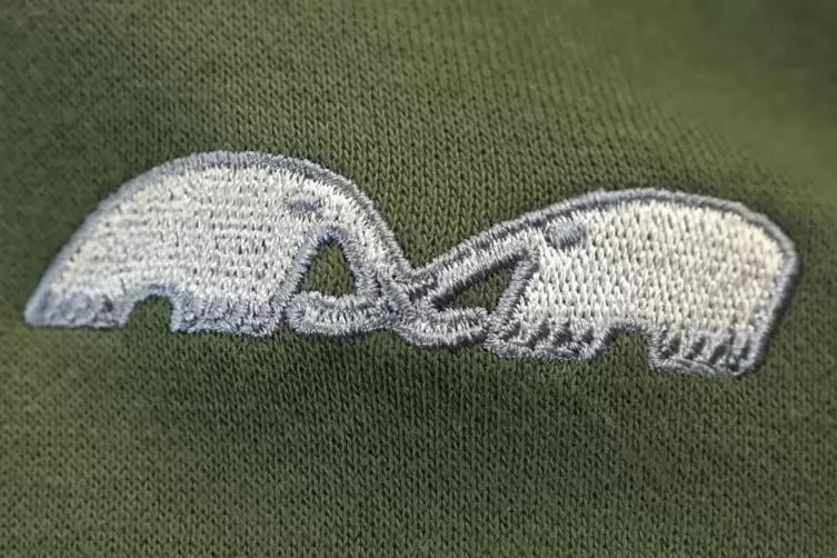 Das Markenzeichen von TK: die beiden Elefanten, die statt der R&uuml;ssel die Hockeyschl&auml;ger kreuzen. Das Logo will Schr&ouml;der wieder i