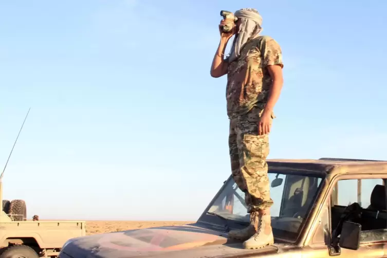 Kein Frieden in Sicht? Ein Kämpfer der Truppen der Regierung in Tripolis bei einem Einsatz 140 Kilometer südlich der Hauptstadt.