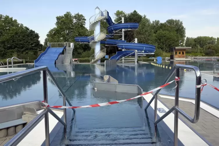 Das Freibad am Willersinnweiher. 