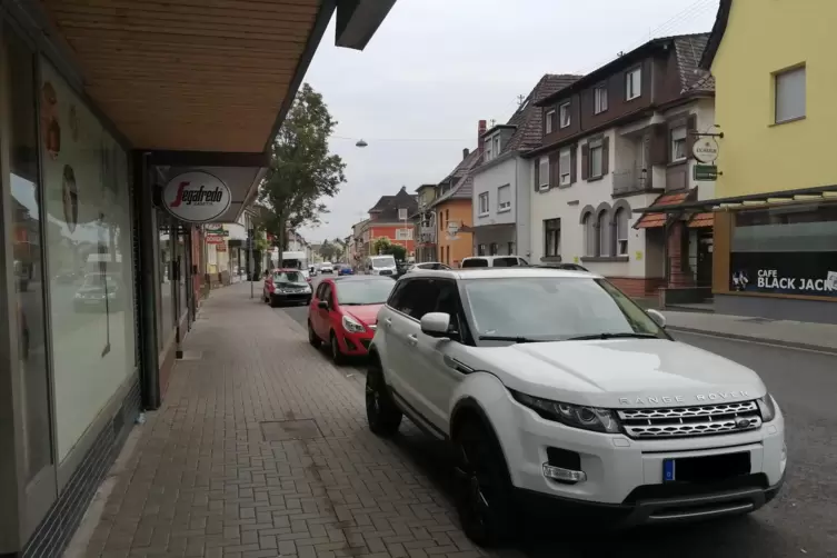 Kippt da was in Oppau? Neue Kneipen und Monteursunterk&uuml;nfte besorgen B&uuml;rger.