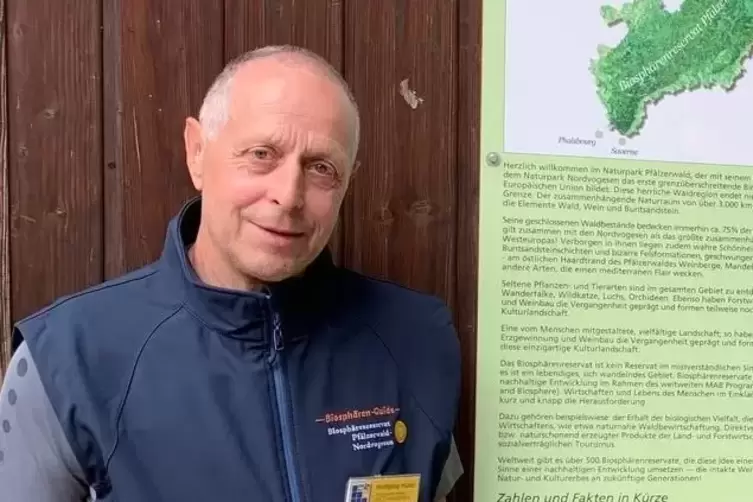 Ist regelm&auml;&szlig;ig im Wald unterwegs: Naturf&uuml;hrer Wolfgang M&uuml;ller.