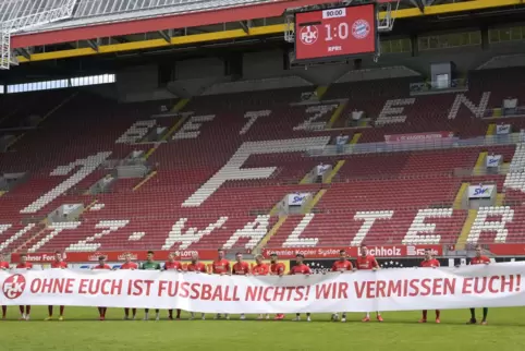 Der Wunsch der Mannschaft und der Zukunftsinitiative FCK: Beide hoffen sie, bald wieder mit Fans im Fritz-Walter-Stadion in Kais