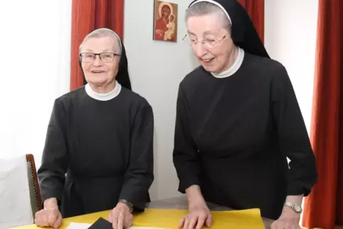 Viele Erinnerungen an Speyer: Schwester Hildeburg (links) und Schwester Michaele.