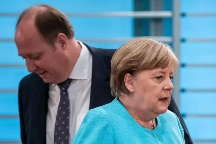 Seit Jahren enge Vertraute im politischen Geschäft: Kanzlerin Angela Merkel und Kanzleramtschef Helge Braun.