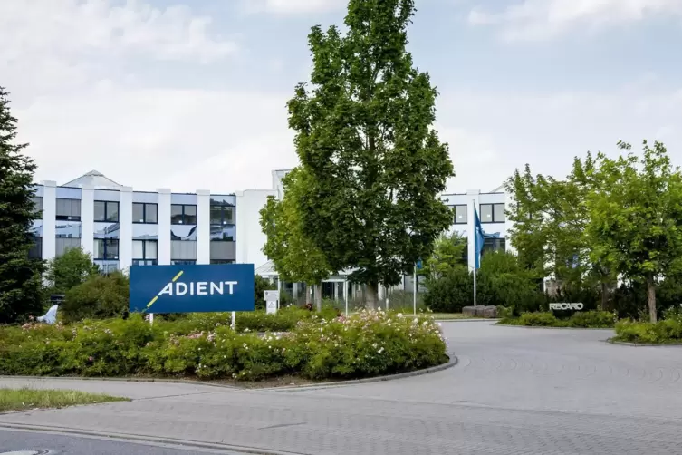 Heute arbeiten 502 Mitarbeiter im Technischen Entwicklungszentrum von Adient in Kaiserslautern. 