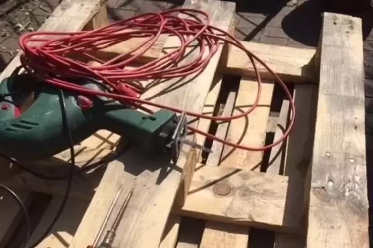 1. Schritt: das ben&ouml;tigte Arbeitsmaterial vorbereiten. 