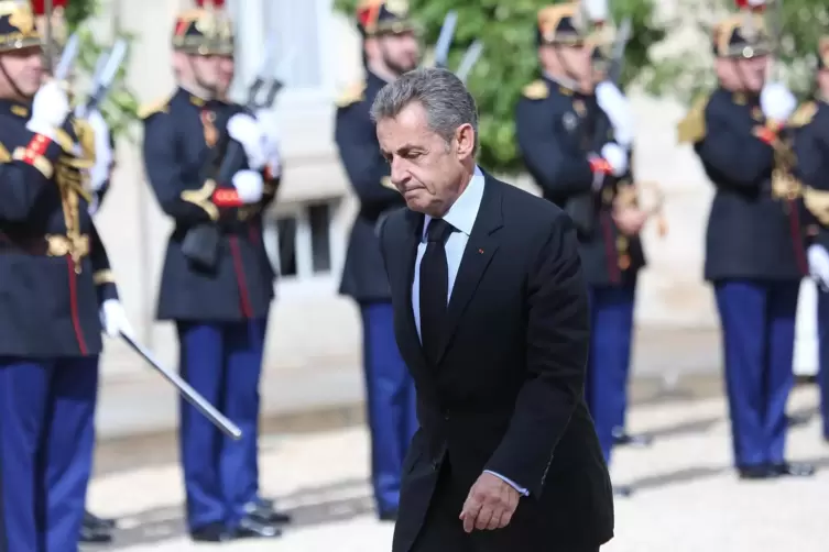 Auf dem Weg zum Nachfolger: Nicolas Sarkozy im vergangenen Jahr im Élysée-Palast, wo ihn Emmanuel Macron empfing.