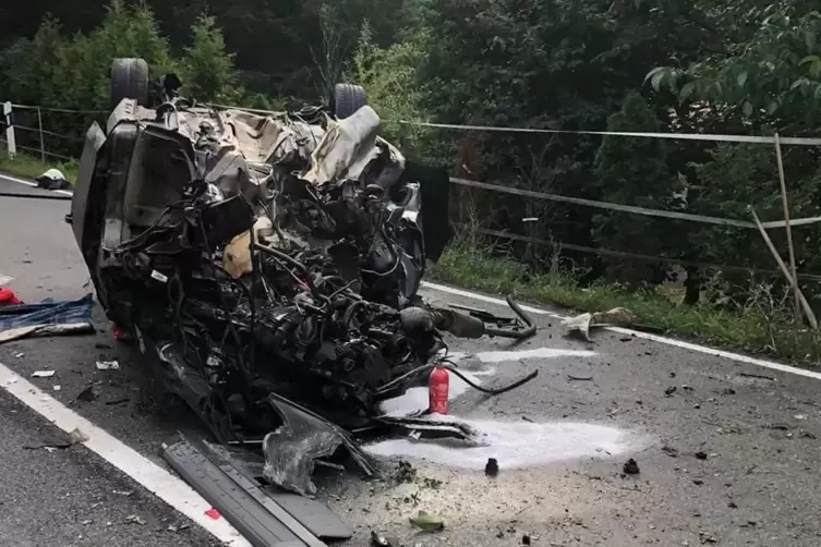 Total zerstört wurde der Wagen des Mannes bei dem Unfall am Kaiserhof.
