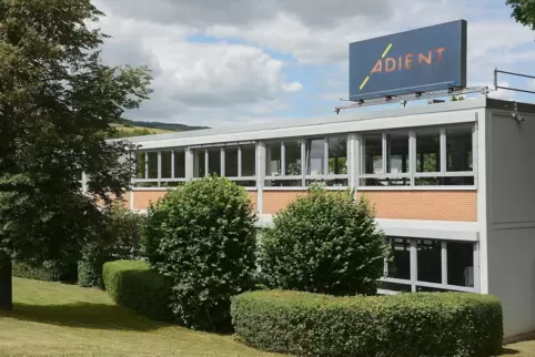 Derzeit sind im Adient-Werk in Rockenhausen rund 1200 Mitarbeiter beschäftigt. 