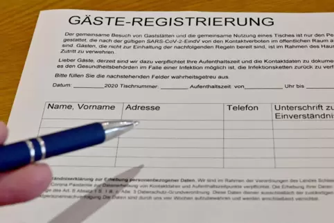 Seit der Öffnung der Restaurants in Rheinland-Pfalz nach dem Corona-Lockdown müssen die Kontakdaten der Gäste erfasst werden.