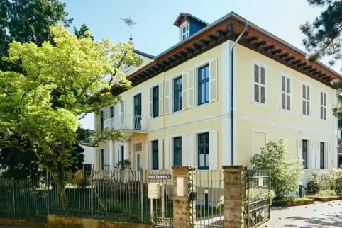 Villa Ludwig soll das Anwesen im Roten-Turm-Weg heißen. Wohnen werden hier künftig Pfalz-Touristen mit einem etwas großzügigerem