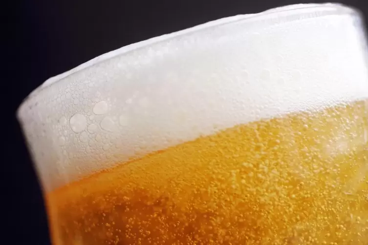  Im Sommer sorgen kühle Getränke für die nötige Erfrischung. Auch Bier wird in dieser Jahreszeit besonders gerne getrunken. Hier