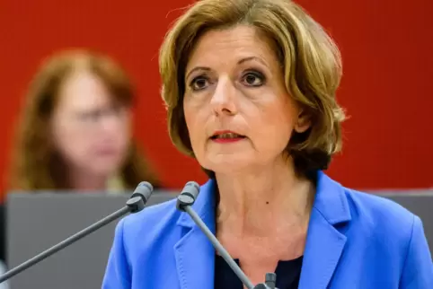 Polizeiliche Nutzung der Corona-Kontakt-Listen nur mit richtlerlichem Beschluss: So war Ministerpräsidentin Malu Dreyer zu verst