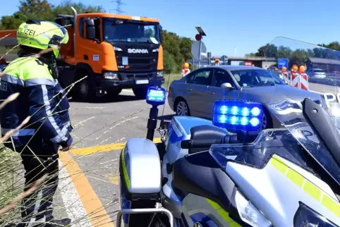 Vorsicht beim Einfädeln: Autobahnauffahrt im Baustellenbereich bei Haßloch. 