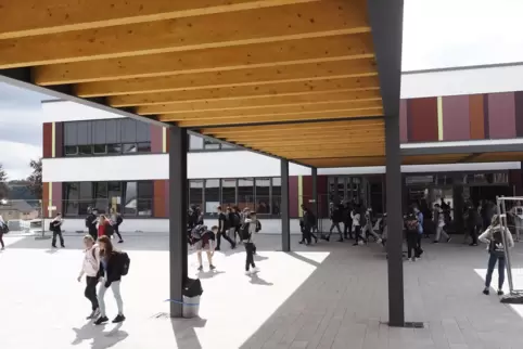 IGS-Schulleiter Thomas Höchst freut sich auf das Angebot der Sommerschule.