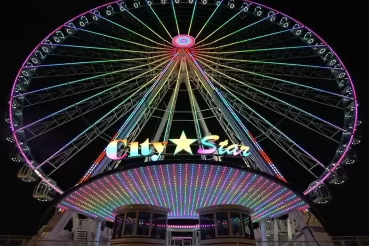 70 Meter hoch ist das Riesenrad „City Star“. 